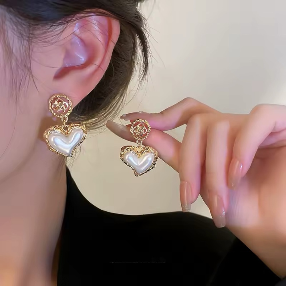 18K Gold Plated Organic Pearl Heart Drop Earrings